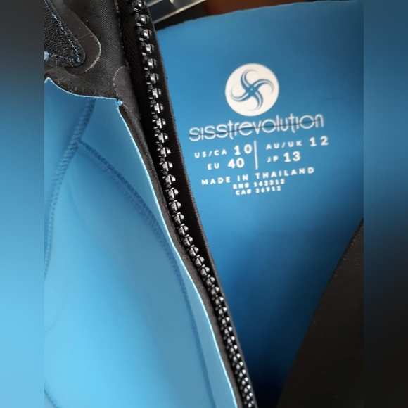 Sisstrevolution 7 Seas Wetsuit size 10 - Picture 4 of 10